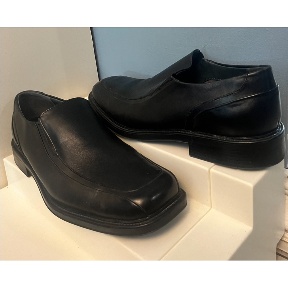 Dockers Black Loafers for Men in Pristine Condition!!